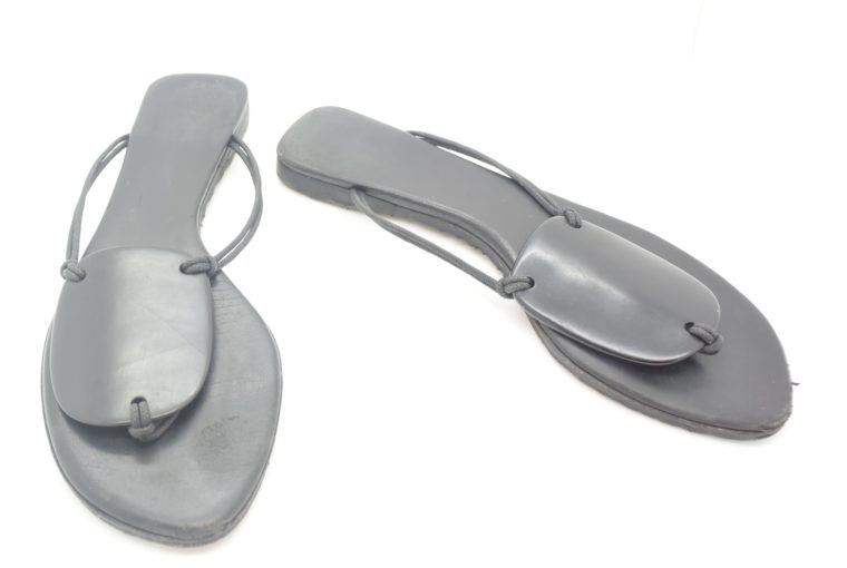 Hermès Sandalen schwarz 38-11649