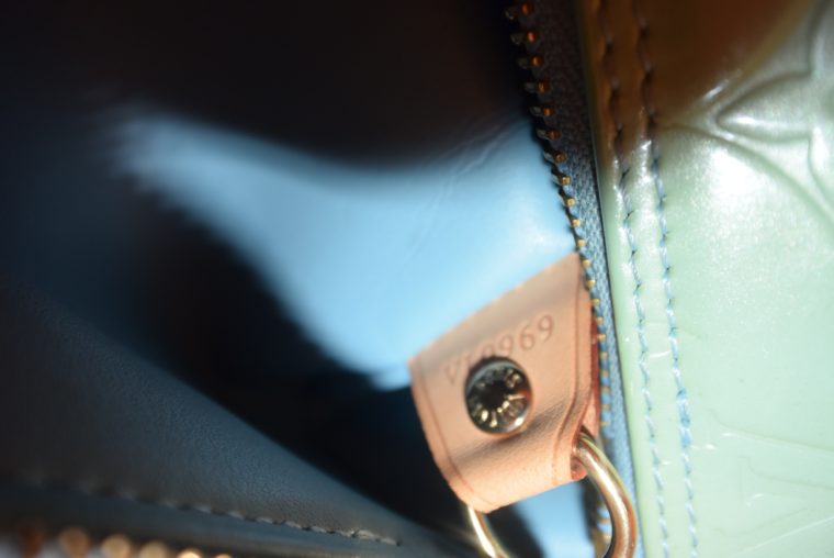 Louis Vuitton Tasche Bedford türkis Vernis Leder -12856