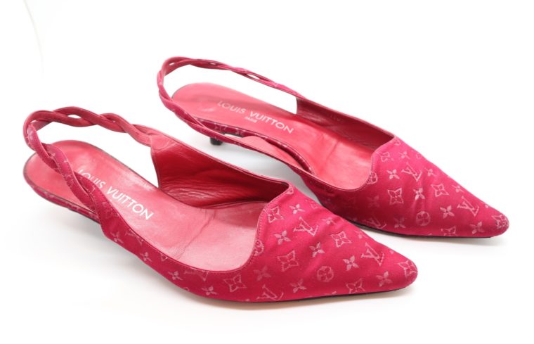 Louis Vuitton Pumps Satin rot 38-14305