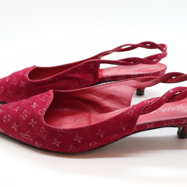 Louis Vuitton Pumps Satin rot 38-14304