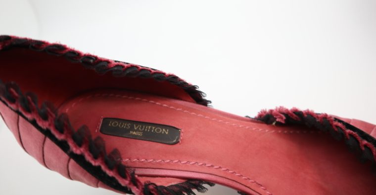 Louis Vuitton Pumps rosa Satin 38-14322
