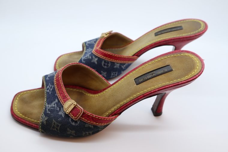 Louis Vuitton Pumps Krokodilleder Jeans 37 1/2-14439