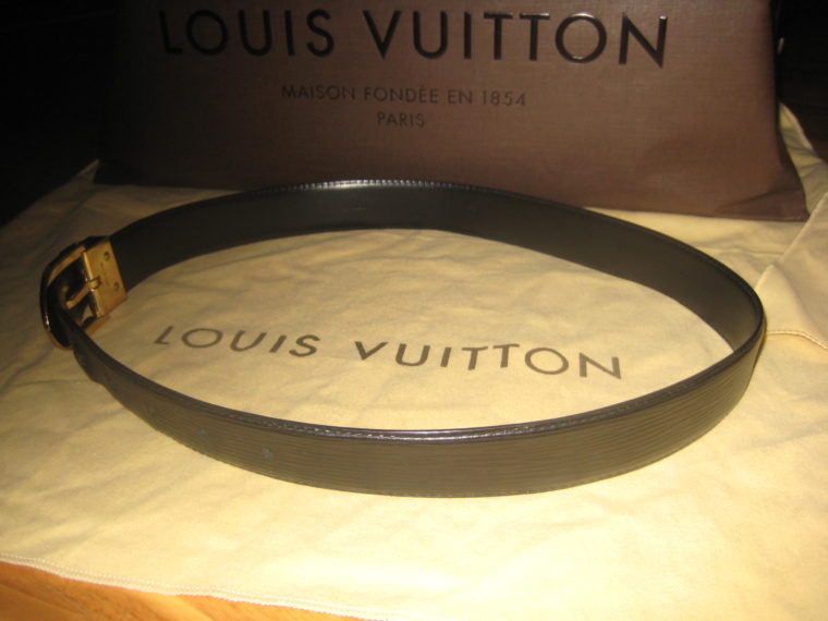 Louis Vuitton Gürtel Epi Leder schwarz-1331