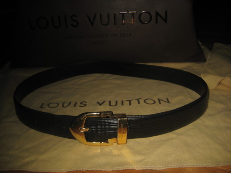Louis Vuitton Gürtel Epi Leder schwarz-1329