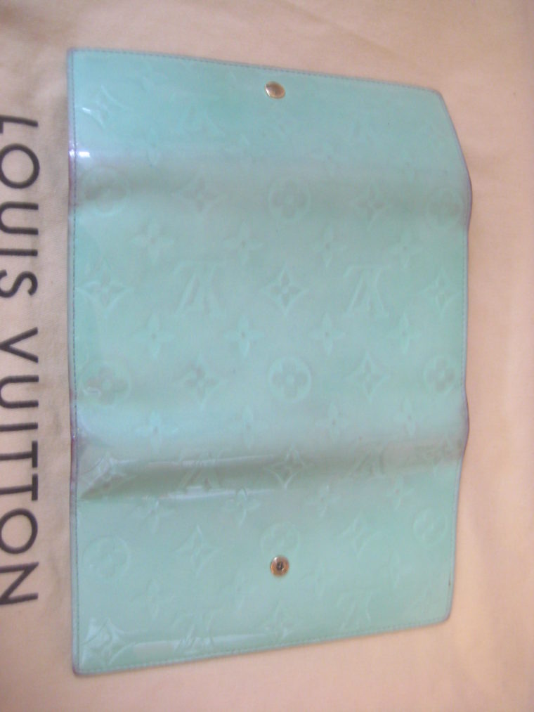 Louis Vuitton Geldbörse International Vernis Leder türkis -689