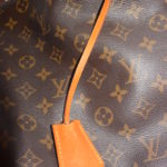 Louis Vuitton Anhänger Schlüsselglocke VVN Leder beige-0