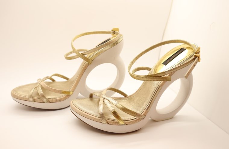 Louis Vuitton Pumps gold 38-14650
