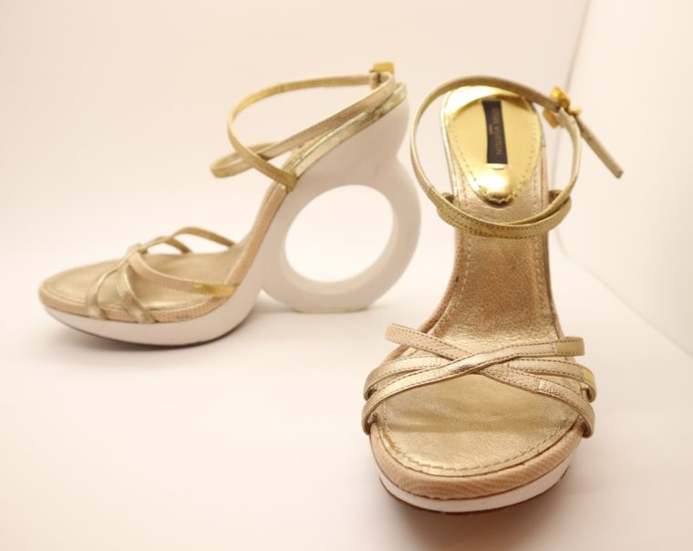 Louis Vuitton Pumps gold 38-14654