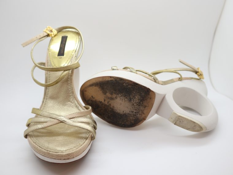 Louis Vuitton Pumps gold 38-14657