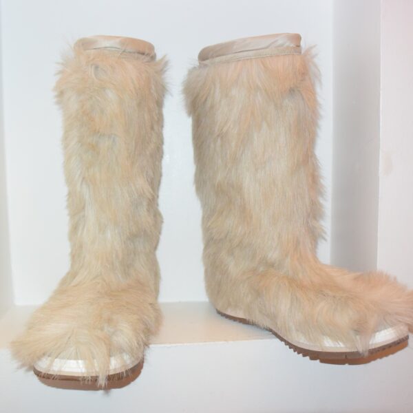 Neu Prada Stiefel Fellstiefel beige 39