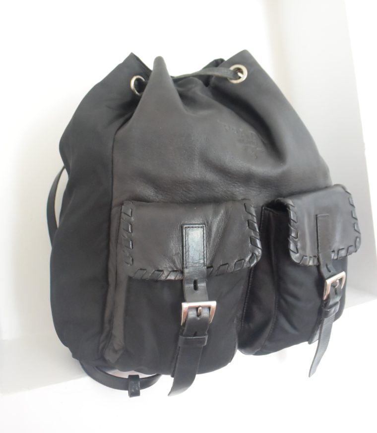 Prada Rucksack Leder Nylon schwarz-0