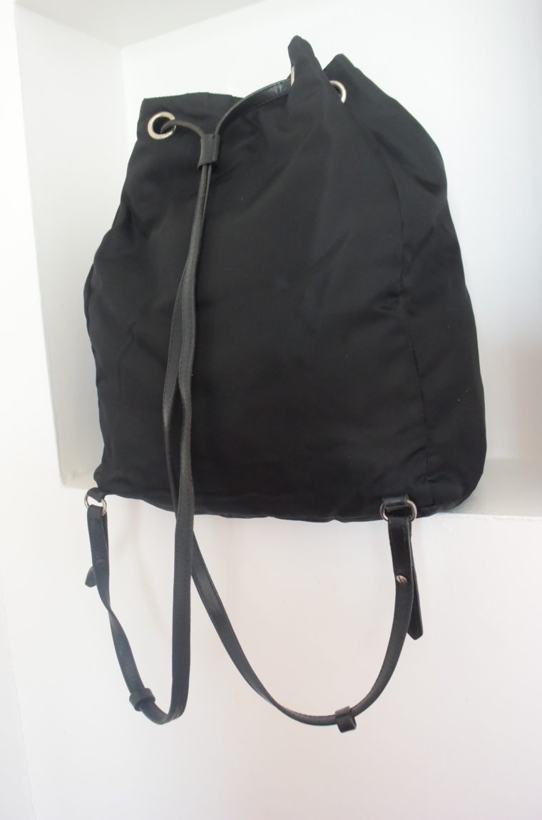 Prada Rucksack Leder Nylon schwarz-9426