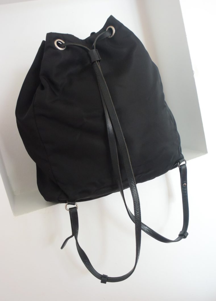 Prada Rucksack Leder Nylon schwarz-9429
