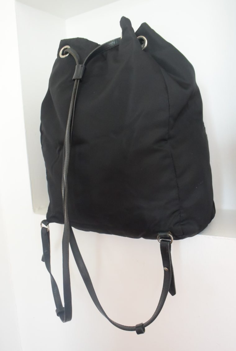 Prada Rucksack Leder Nylon schwarz-9425