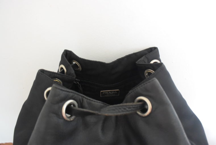 Prada Rucksack Leder Nylon schwarz-9430