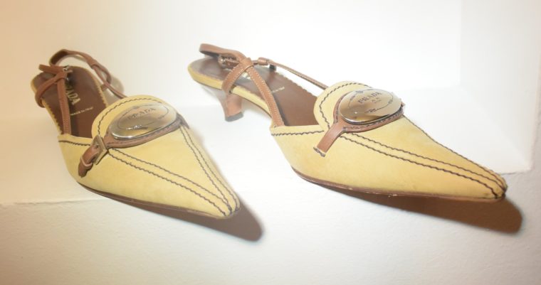 Prada Pumps Wildleder beige 36-10739
