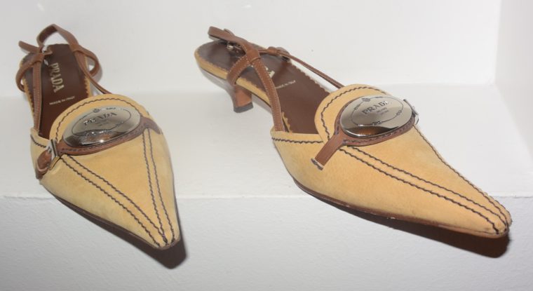 Prada Pumps Wildleder beige 36-10736