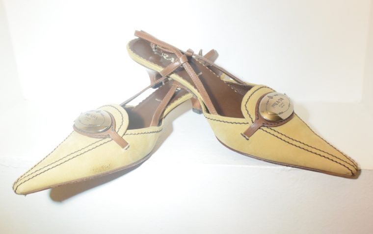 Prada Pumps Wildleder beige 36-10744