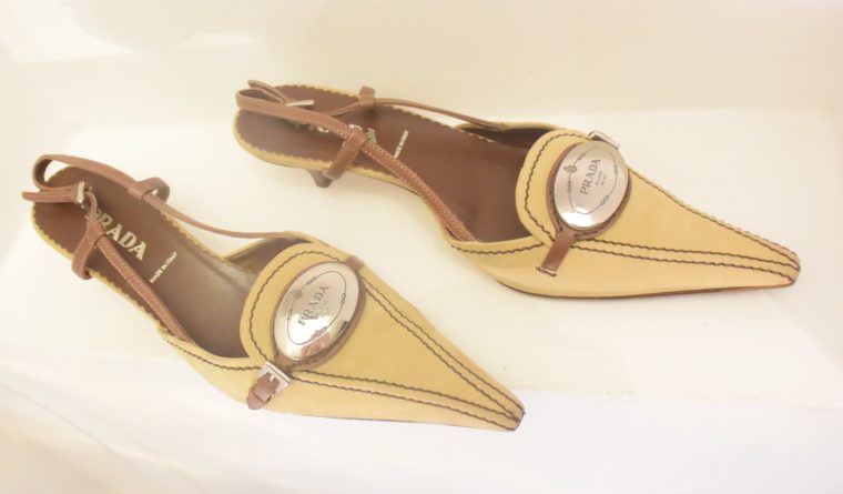 Prada Pumps Wildleder beige 36-10748