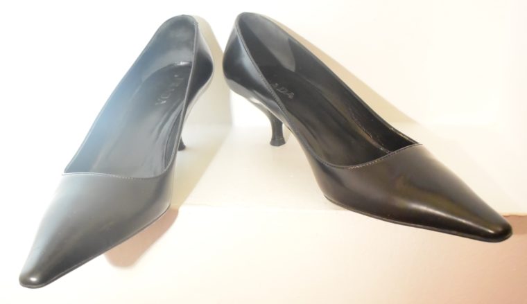 Prada Pumps schwarz Leder 36-0