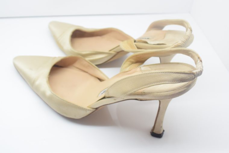 Manolo Blahnik Schuhe Pumps gold 37-12436
