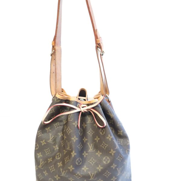 Louis Vuitton Grande Sac Noe Monogram Canvas